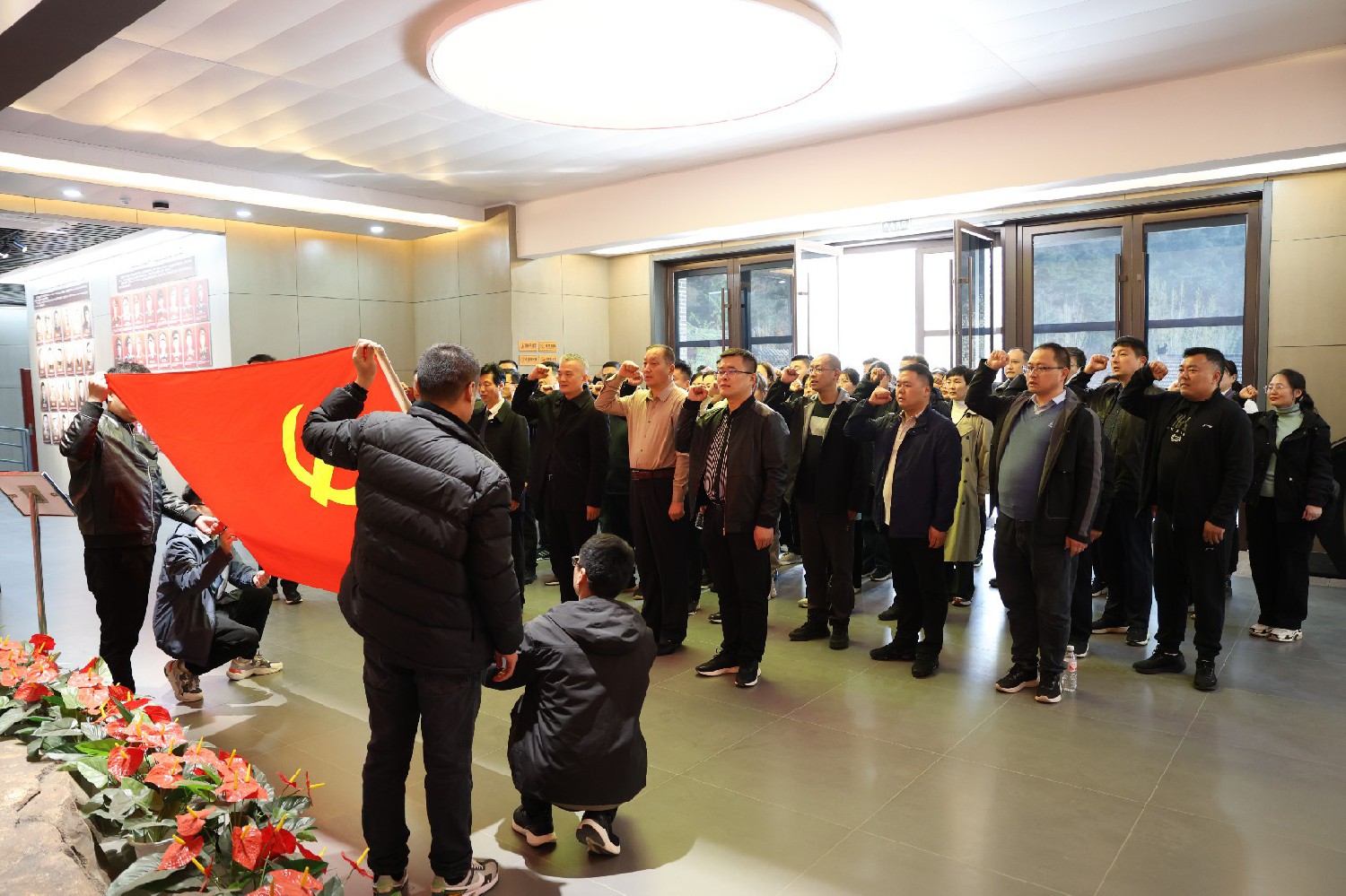 集團(tuán)赴徂徠山：重溫革命歷史，共筑愛(ài)國(guó)情懷